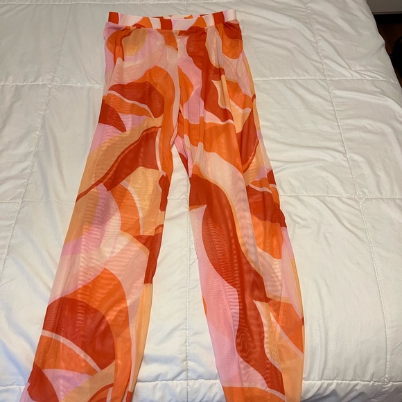 ROMWE Other - Super cute mesh cover up pants!